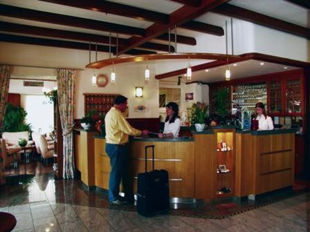 Hotel Perekop Berdorf Ngoại thất bức ảnh