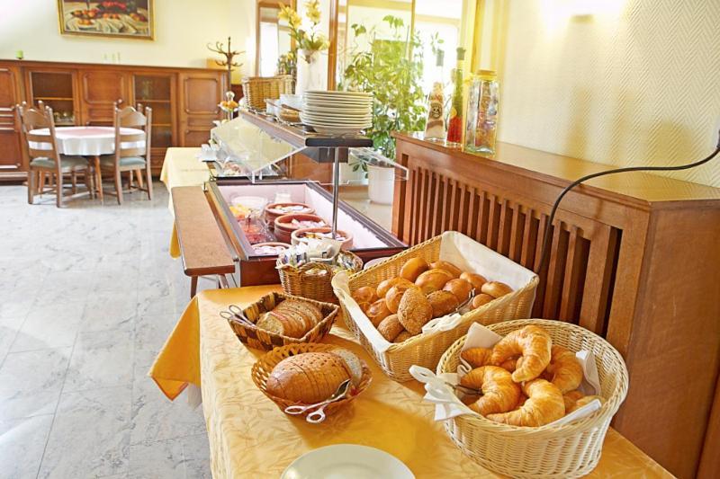 Hotel Perekop Berdorf Ngoại thất bức ảnh